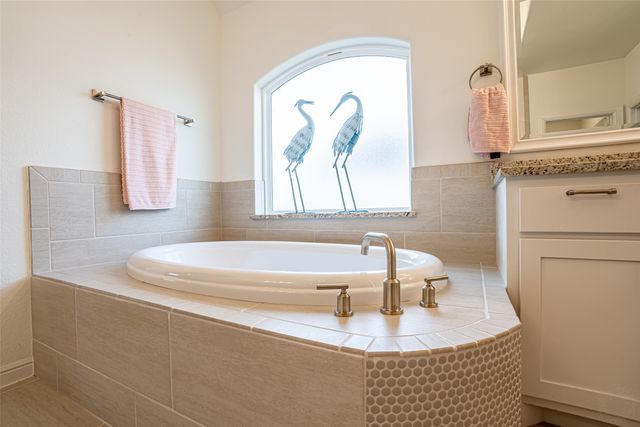 2039 Spieth Street, Granbury, TX 76048