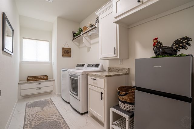 2039 Spieth Street, Granbury, TX 76048