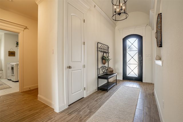 2039 Spieth Street, Granbury, TX 76048