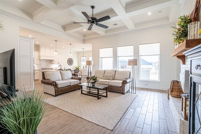 2039 Spieth Street, Granbury, TX 76048