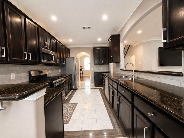 8806 Inglebrook Lane, Houston, TX 77083