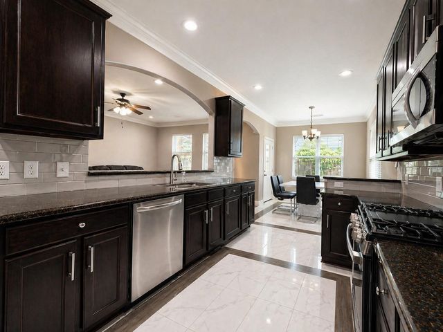 8806 Inglebrook Lane, Houston, TX 77083