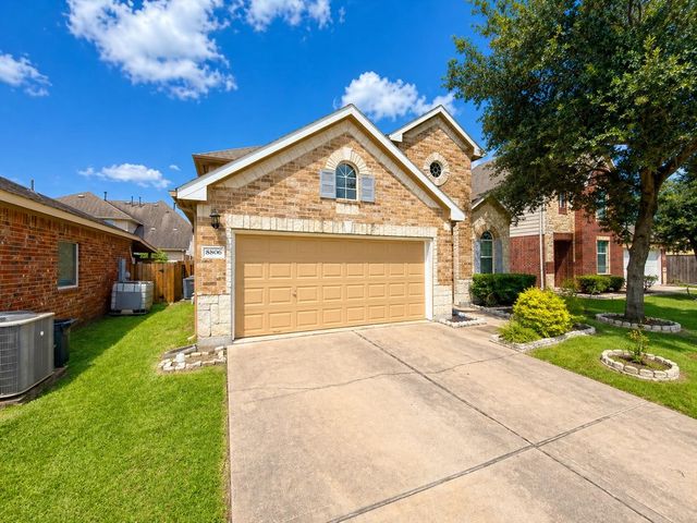 8806 Inglebrook Lane, Houston, TX 77083
