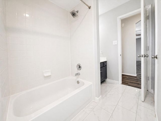 8806 Inglebrook Lane, Houston, TX 77083