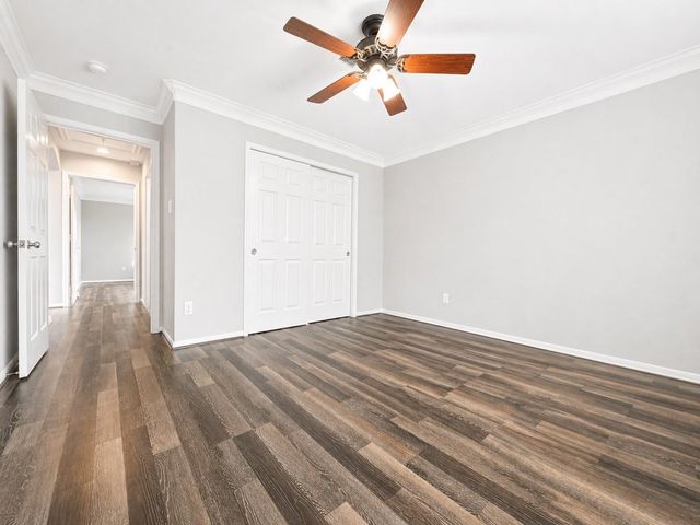 8806 Inglebrook Lane, Houston, TX 77083