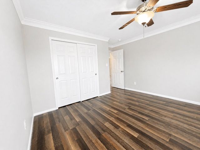 8806 Inglebrook Lane, Houston, TX 77083