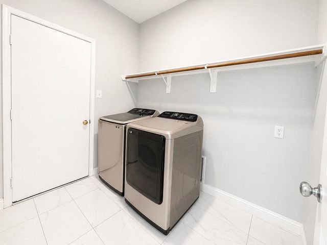 8806 Inglebrook Lane, Houston, TX 77083