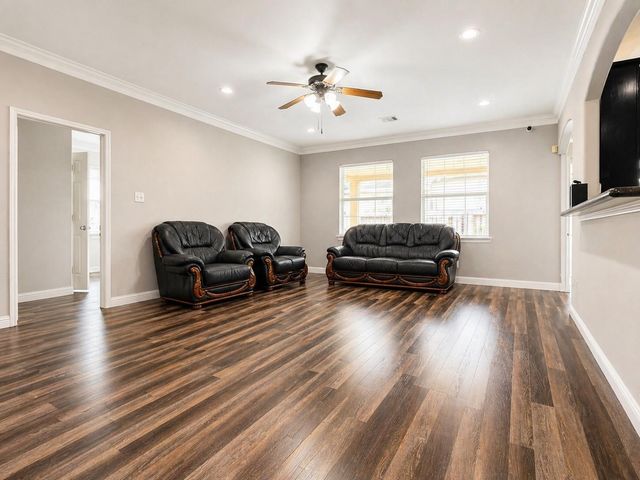 8806 Inglebrook Lane, Houston, TX 77083