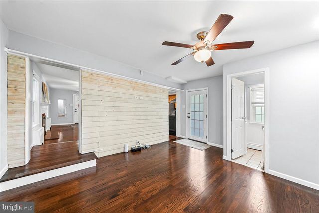 2323 FRANKLIN AVE, Secane, PA 19018