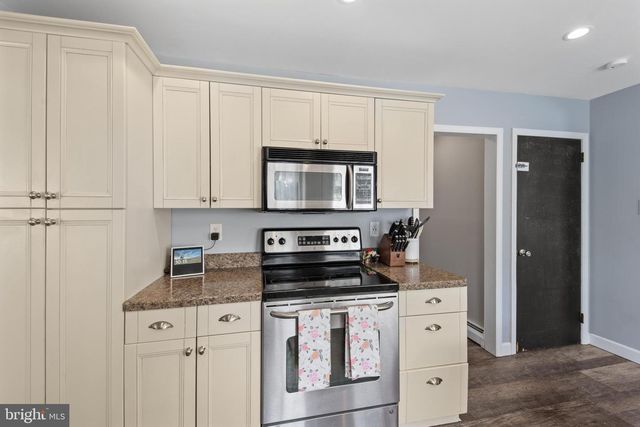 923 OTTO LN, Warminster, PA 18974