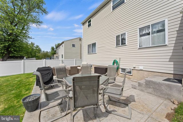 923 OTTO LN, Warminster, PA 18974