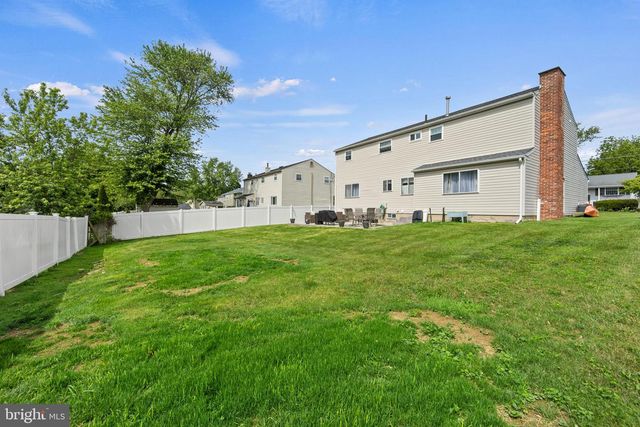 923 OTTO LN, Warminster, PA 18974