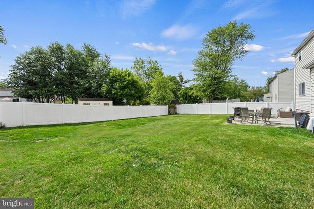 923 OTTO LN, Warminster, PA 18974