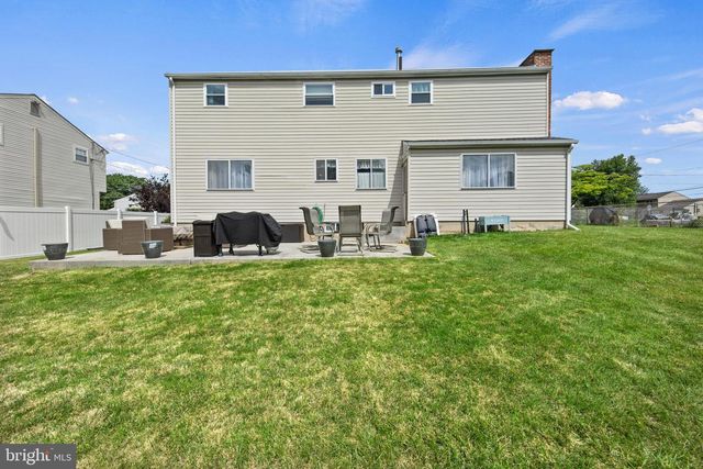 923 OTTO LN, Warminster, PA 18974