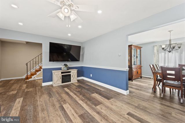 923 OTTO LN, Warminster, PA 18974
