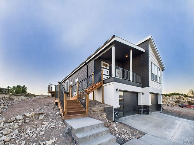 893 S Greenway Ave, Pueblo West, CO 81007