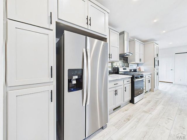 893 S Greenway Ave, Pueblo West, CO 81007