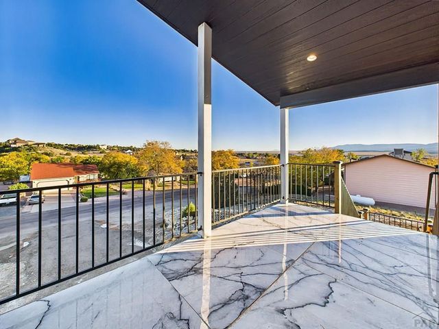 893 S Greenway Ave, Pueblo West, CO 81007