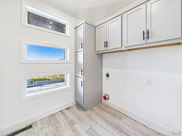 893 S Greenway Ave, Pueblo West, CO 81007