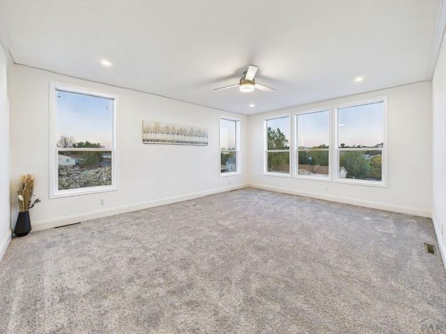 893 S Greenway Ave, Pueblo West, CO 81007