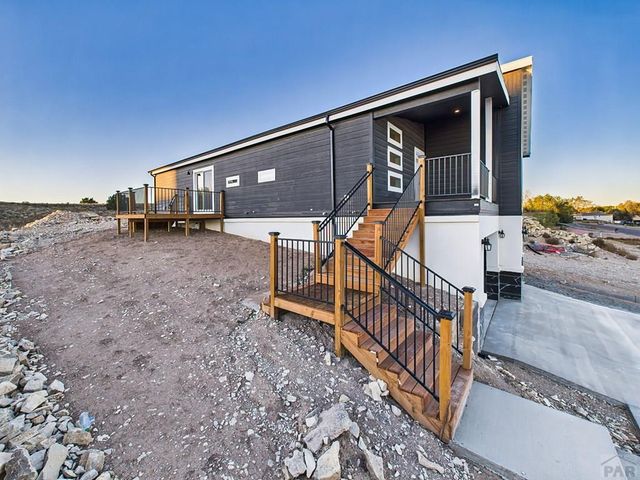 893 S Greenway Ave, Pueblo West, CO 81007