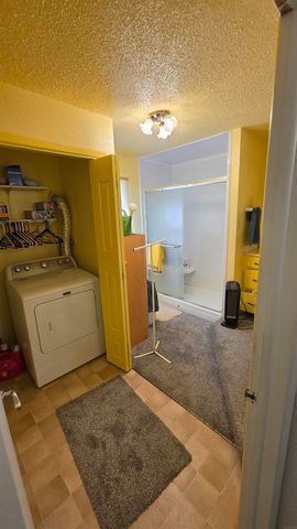 4128 Wells Avenue, Waterloo, IA 50703