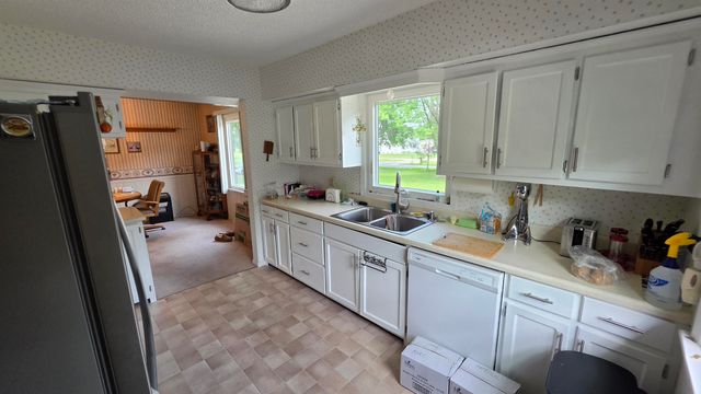 4128 Wells Avenue, Waterloo, IA 50703