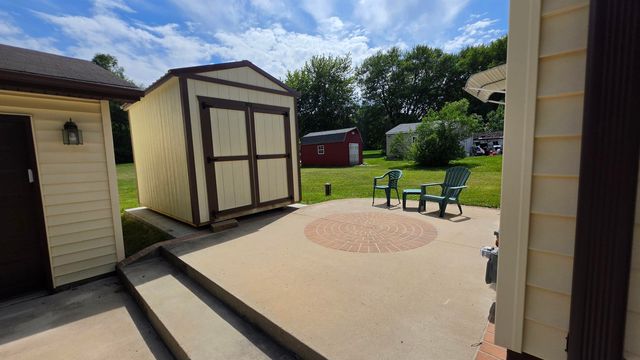 4128 Wells Avenue, Waterloo, IA 50703