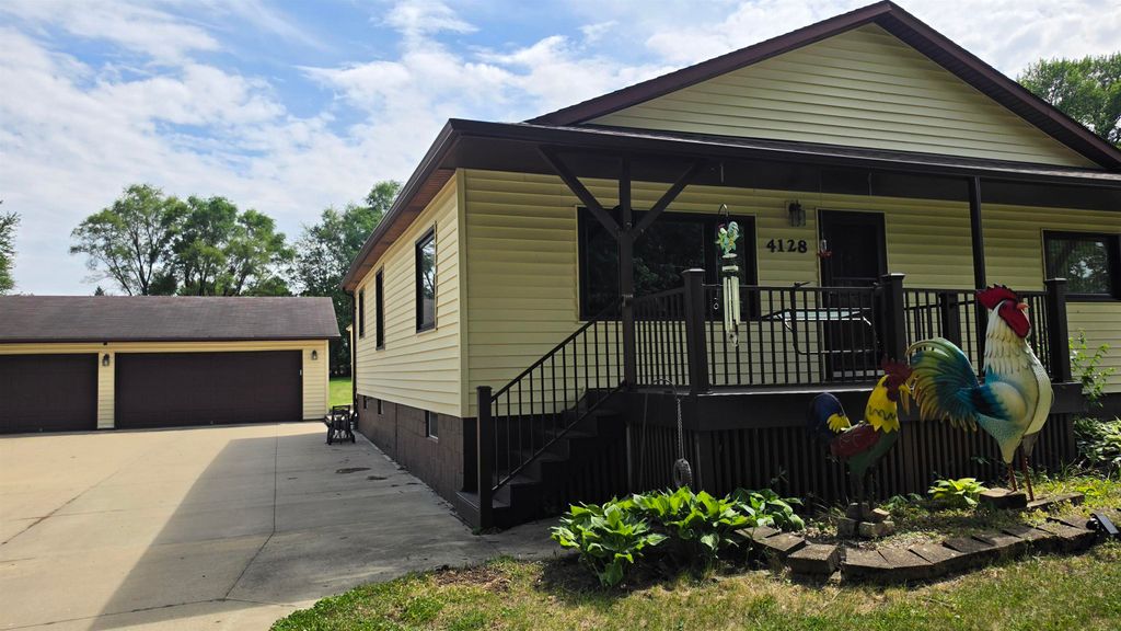 4128 Wells Avenue, Waterloo, IA 50703