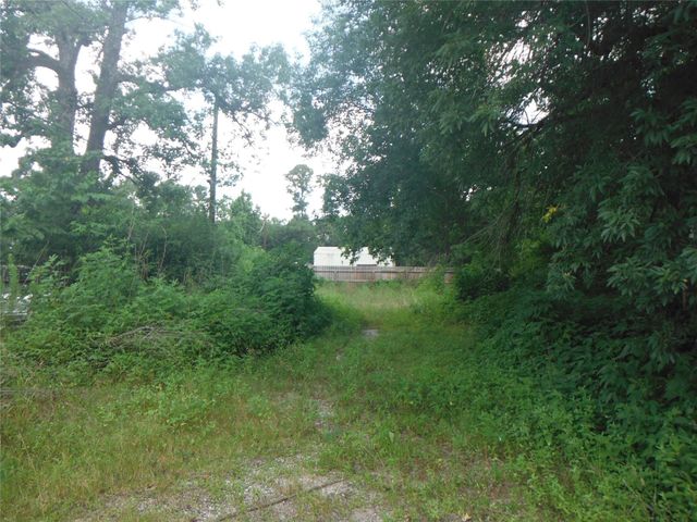 12397 E Highway 105 E, Conroe, TX 77306