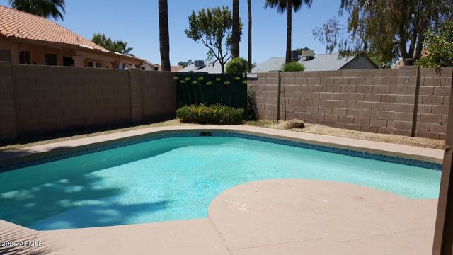 6702 N 89TH Avenue, Glendale, AZ 85305