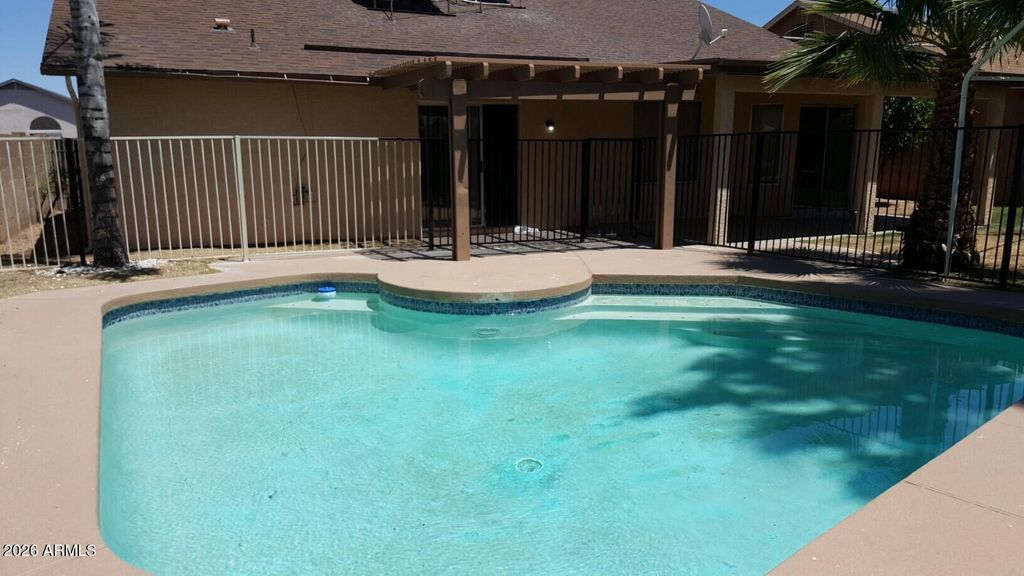 6702 N 89TH Avenue, Glendale, AZ 85305