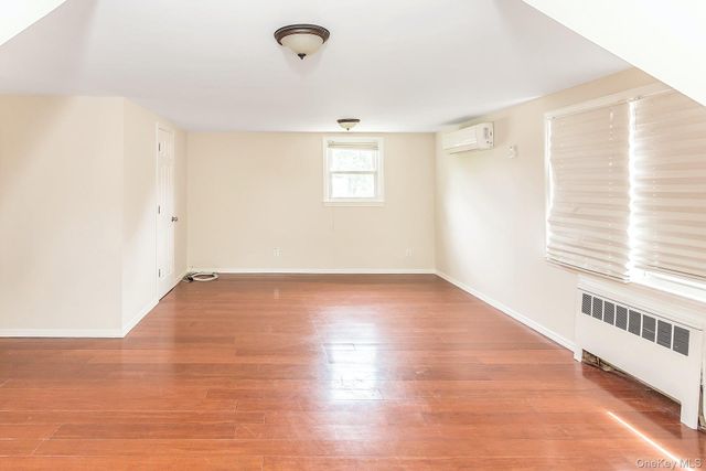 3 Cambridge Street, Glen Cove, NY 11542