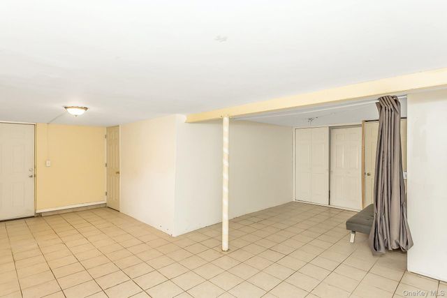 3 Cambridge Street, Glen Cove, NY 11542