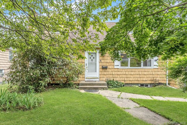 3 Cambridge Street, Glen Cove, NY 11542