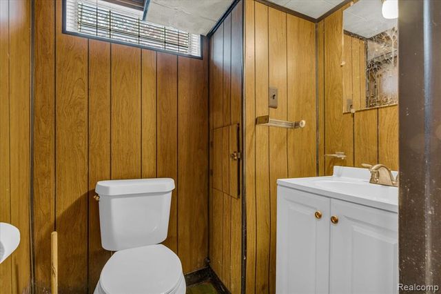 16565 Roselawn Street, Detroit, MI 48221