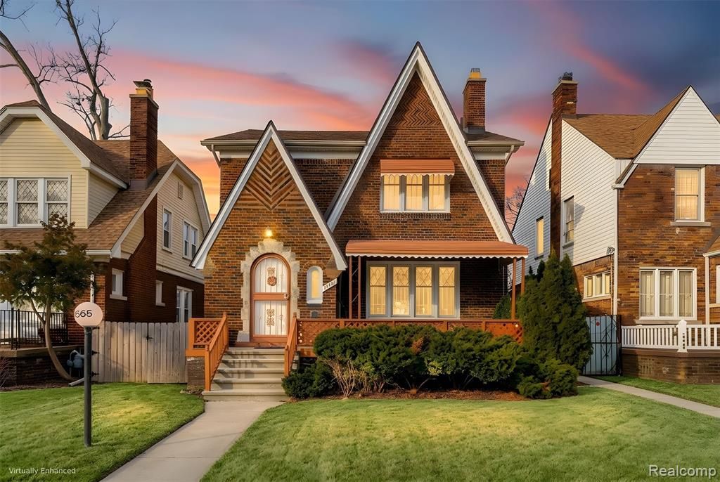 16565 Roselawn Street, Detroit, MI 48221