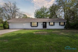 7413 Sylvania Avenue, Sylvania, OH 43560