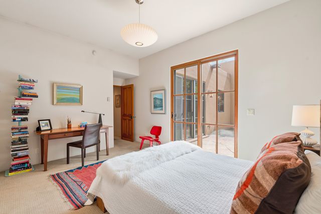 330 E Buena Vista Street B, Santa Fe, NM 87505