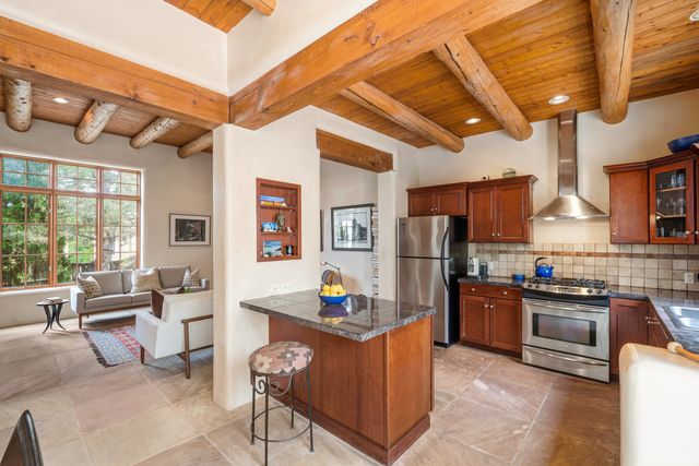330 E Buena Vista Street B, Santa Fe, NM 87505