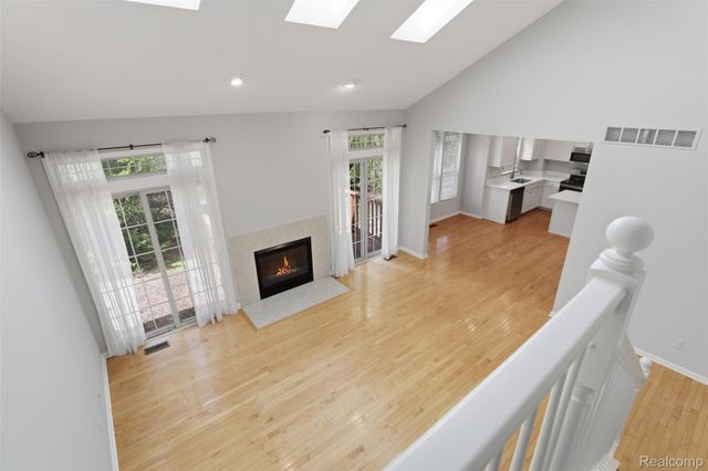 4368 Gateway Circle, West Bloomfield Charter Township, MI 48322