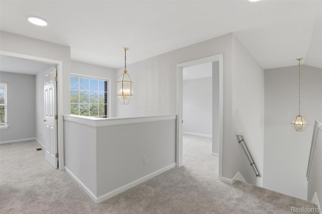 4368 Gateway Circle, West Bloomfield Charter Township, MI 48322
