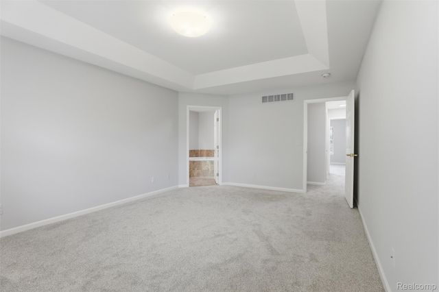 4368 Gateway Circle, West Bloomfield Charter Township, MI 48322
