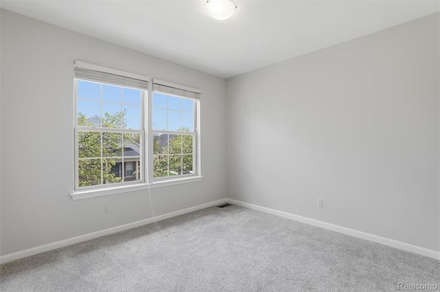 4368 Gateway Circle, West Bloomfield Charter Township, MI 48322