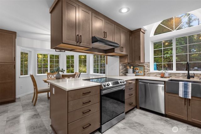 6306 71st Avenue Ct NW, Gig Harbor, WA 98335