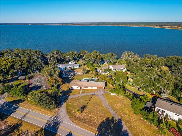 37104 COUNTY ROAD 452, Grand Island, FL 32735