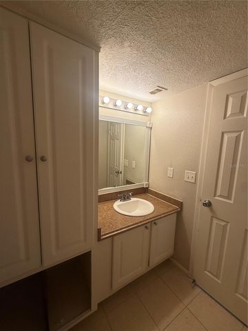 122 WATER FRONT WAY 240, Altamonte Springs, FL 32701