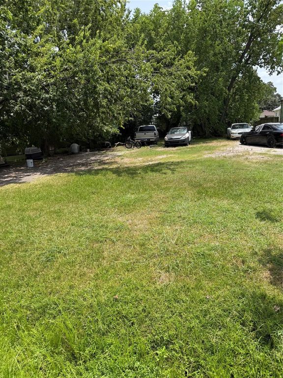 4520 Briscoe Street, Houston, TX 77051