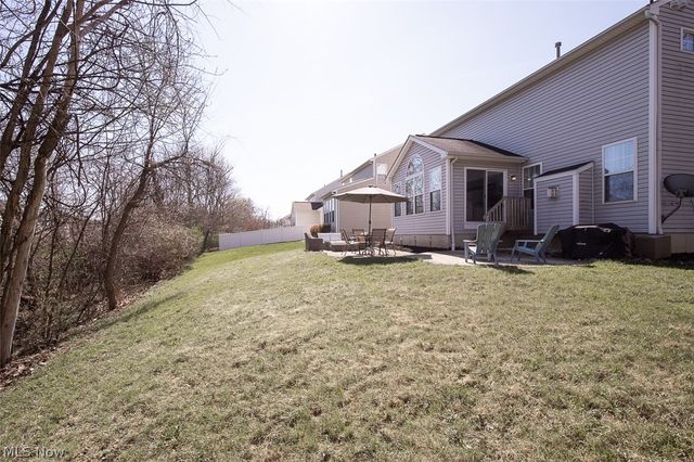 887 Woodfield Lane, Brunswick, OH 44212