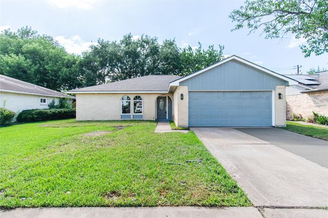 10110 Hollow Canyon Drive, Sugar Land, TX 77498